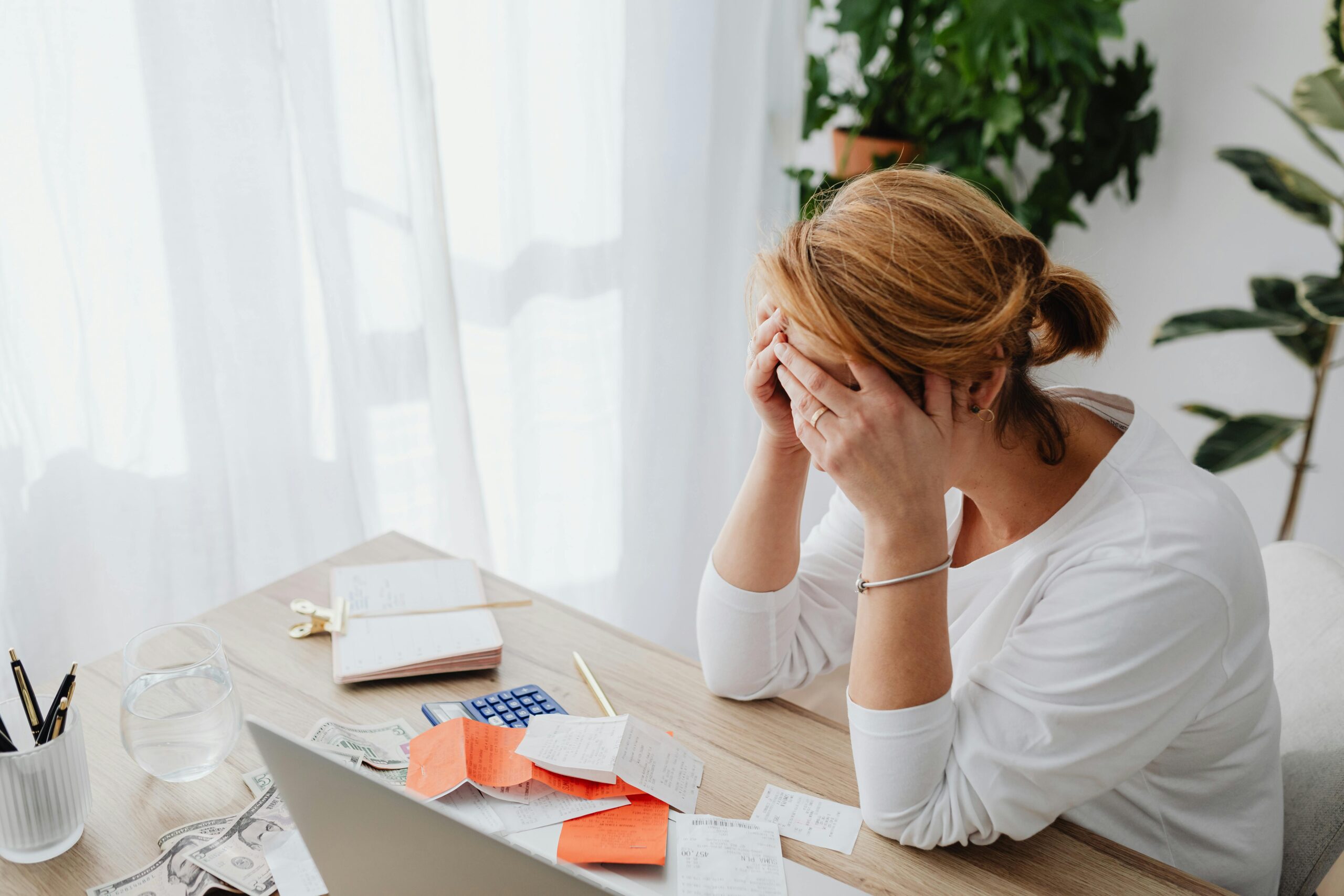 Kostenloses Stock Foto zu arbeit, arbeitsplatz, arbeitsstress